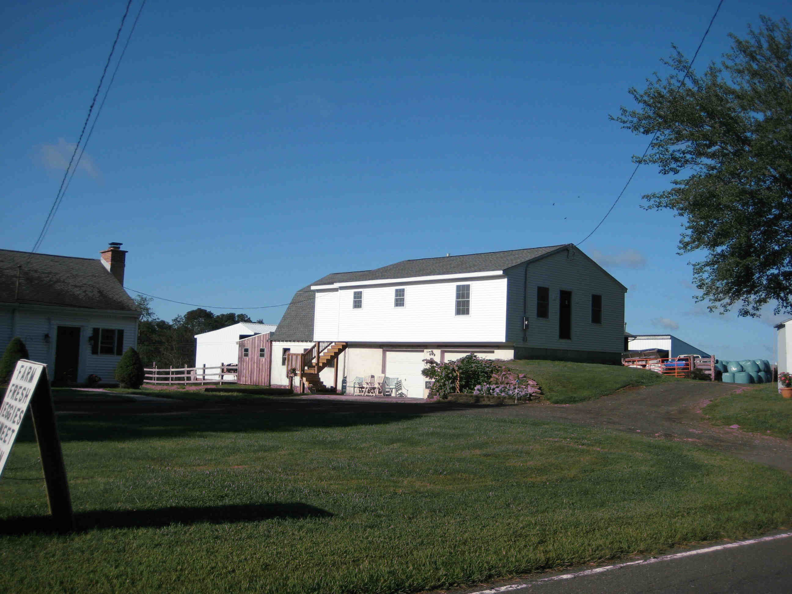 Building photograph for 382 KASSON RD